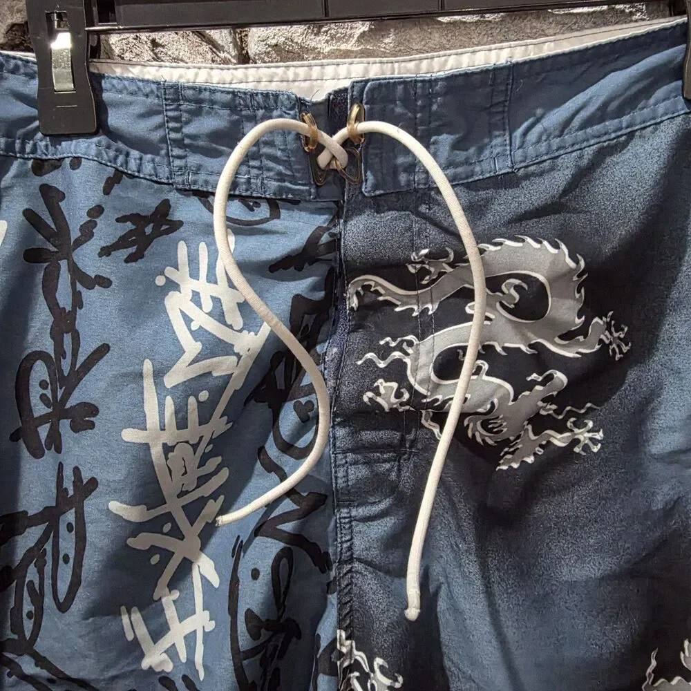 Vintage Y2K No Boundaries Dragon Blue Board Shorts Men’s 34 Swim Trunks Grunge